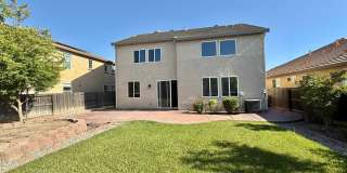Charming 4 Bedroom Home in Springlake Gallery 49