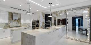 17749 Collins Ave Gallery 10