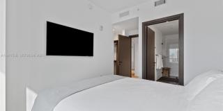 398 NE 5th Street 3218, Miami, FL 33132 Gallery 16