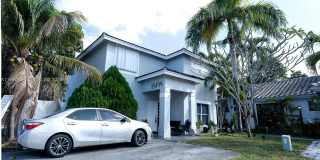 18499 NW 52nd Path Gallery 1