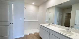 920 NE 10th Street Gallery 21