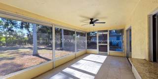 GULF GATE SARASOTA! OUTSTANDING 3 BEDROOM/2 BATH HOME WITH EXTRA LARGE YARD! Gallery 10