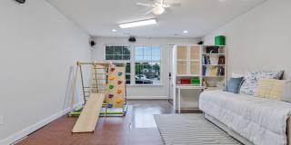 703 SKIPPERS Lane Gallery 34