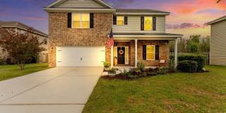 Spacious 5BR House in Rincon with huge yard and private lagoon to go fishing Gallery 1