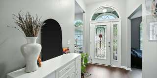 832 HERITAGE LAKES Drive Gallery 3