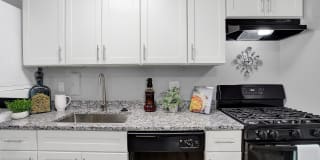 Verona at Silver Hill Gallery 32