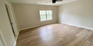 Beautiful Brick front Colonial Gallery 11