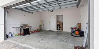 8225 NW 43rd St Gallery 27