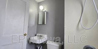 269 Madison Street Gallery 23