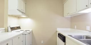 Jackson Square Apartments Gallery 9