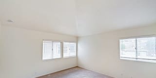 20 Vassar Aisle Gallery 17