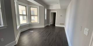 306 W Franklin Gallery 11