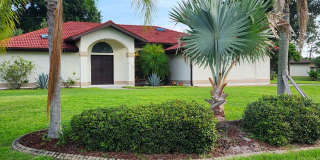 AVAILABLE 2026 SEASON! PORT CHARLOTTE, HEATED POOL HOME! Gallery 1