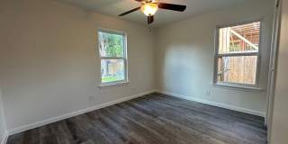 AVAILABLE: Updated 4 BR / 2 BA in Prime South Austin Location Gallery 22