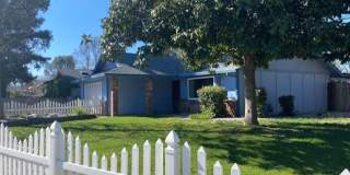 Charming Home off Shasta View! Gallery 1