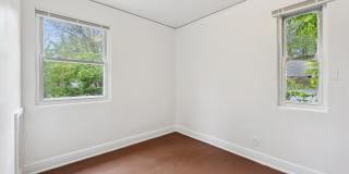 $1250 3 bedroom bungalow Gallery 17