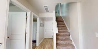 Spacious Townhome - 4 Bedrooms/3 Baths in South Jordan Gallery 20