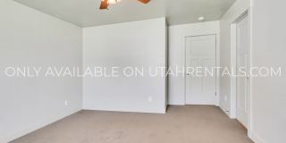 76 W 400 S Gallery 23