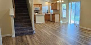 3bed/2bath w/3 car garage, upstairs bonus room, vaulted ceilings, & fenced yard. Gallery 10