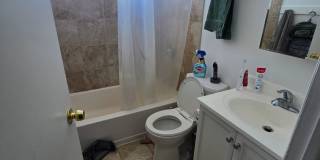 Cozy Home in East Campus Gallery 8