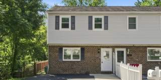 Spacious 3BR/2BA Home with Private Yard & Driveway Gallery 1