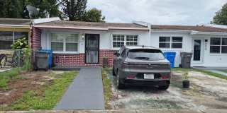 Charming 2 Bedroom / 1 Bathroom House Gallery 14