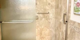 10 SE Central Avenue unit: 6 Gallery 9