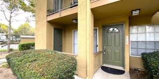 1 bed, 1 bath located in Corona! 1 bed, 1 bath located in Corona! Gallery 1
