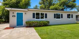 2248 Inwood Cir S 2248 Inwood Cir S Gallery 1