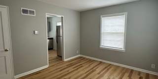 Cozy & Updated Duplex – Close to UMKC, Rockhurst & More Gallery 3
