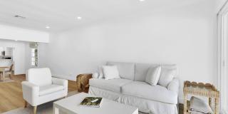 211 Miraflores Drive Gallery 12