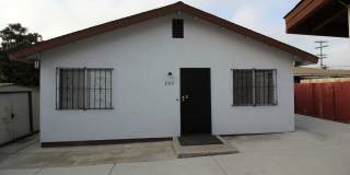 Great 3 bedroom 2 bath home absolutely fantastically located with access to freeways and downtown Gallery 1