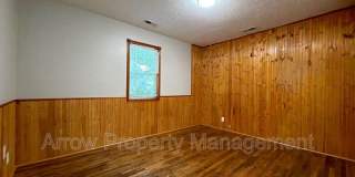 2122 North 32nd Street Gallery 7
