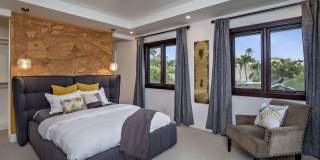 Kahala Grand Splendor. Contemporary Luxury residence w/ a large pool. Gallery 15