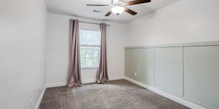 Spacious 3BR End Unit with Modern Finishes Gallery 28