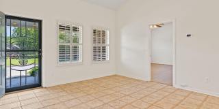170 Manchester Drive Gallery 7