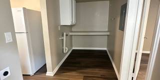 Newly Remodeled 2 Bed/1 Bath Home! Gallery 7