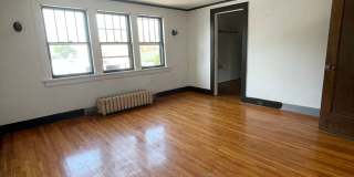 Spacious 5 Bedroom, 2.5 Bathroom Home Near Viterbo & Downtown La Crosse Gallery 1