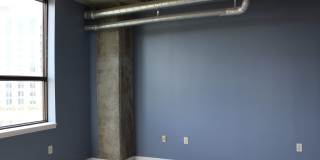 Spacious, beautiful loft with separate bedroom and office for rent in Downtown Atlanta Gallery 7