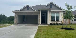 Spacious Single-Family Home Available Now! Gallery 1