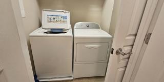 Room in 3 Bedroom Home at Macedonia Lake Dr Gallery 6