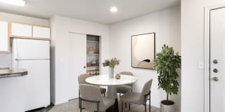 Maison's Landing Gallery 47