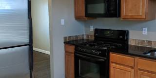 Mountain View 2 Bedroom 1 Bath Duplex on a Hill Gallery 23