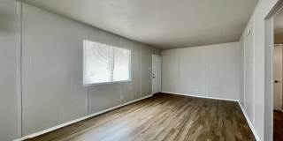 2 Bedroom / 1 Bathroom Duplex Unit Gallery 3