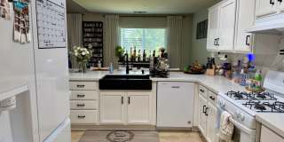 Wonderful 3 bed , 2 bath in Sunnyside Area Gallery 12