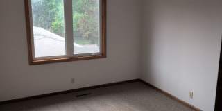 Fully Updated 3 Bedroom 3 Bath Townhouse with 2 Stall Attatched Garage Fully Updated 3 Bedroom 3 Bath Townhouse with 2 Stall Attatched Garage Gallery 22