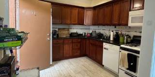 Watch YT Video Tour! Modern Apt w Ht/HW Included, Near T, NO FEE, Reduced Pricing! Spacious, Sunny! Gallery 9