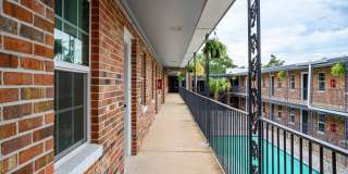 Cabana Courtyard Gallery 10