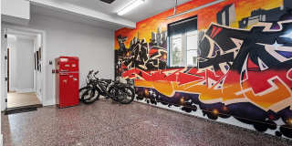 613 S West Street Gallery 6