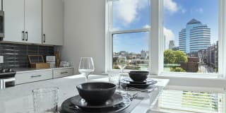 Foster on the Park Apartments Gallery 5